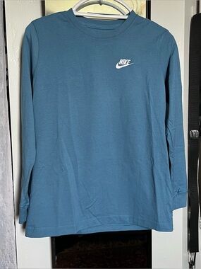 Kids Nike Long Sleeve Crewneck Tee in Blue